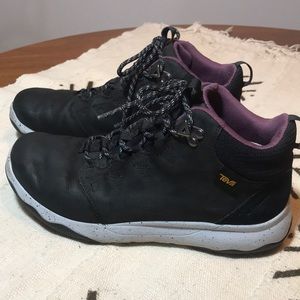 TEVA Arrowood Hightop Hiking Boots